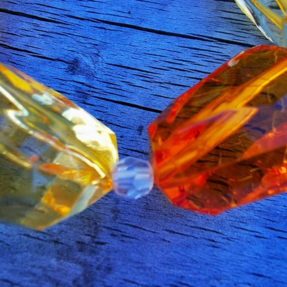 Pair of Plastic Stretch Bracelets - Picture 8 of 12